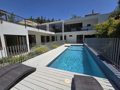 Espectacular Casa/condominio El Arrayan