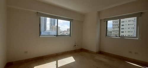 Imagen 9 de 14 de Apartamento En Alquiler Piantini Con Linea Blanca 3 Habitaciones Piscina