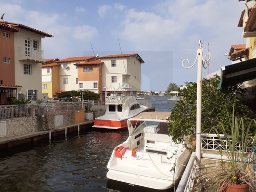 Imagen 1 de 5 de Casa Villas Martinique (town House Para Alquilar) Con Muelle Privado En Lechería (también Se Alquila Por Temporada)