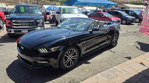 Ford Mustang 2p Coupé EcoBoost L4/2.3/T Aut