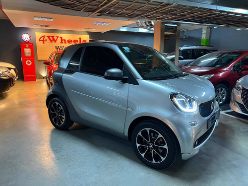 Imagen 6 de 22 de Smart Fortwo 2018 1.0 Play