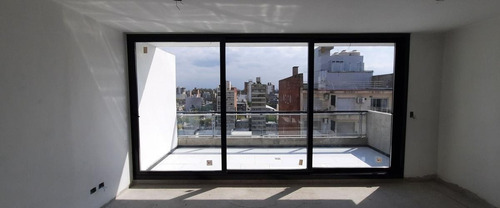 Loft Monoambiente Venta Abasto Divisible Amplio Luminoso Balcón Terraza