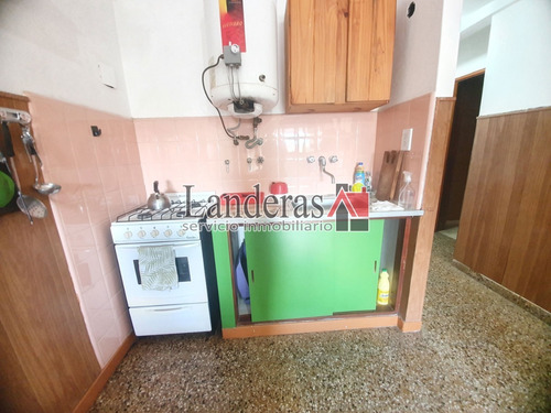 Imagen 15 de 29 de Venta En Block - 3 Locales + 8 Departamentos De 2 Y 1 Amb. - Una Cuadra Del Mar