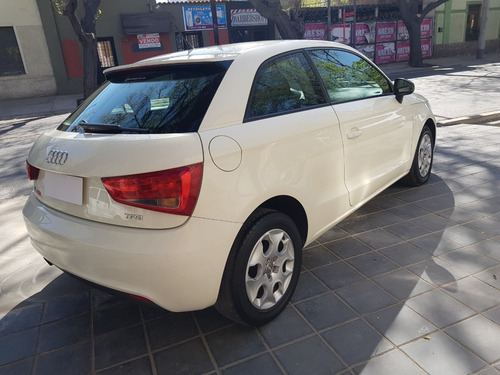 Imagen 6 de 10 de Audi A1 Attraction 1.2t 2012 / Nafta / Mendoza