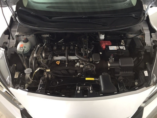 Imagen 13 de 15 de Nissan Versa 2020 1.6 Sense Mt