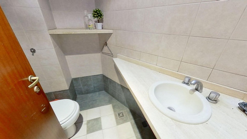 Hermosa Casa Venta Hurlingham C/jardín Aptacrédito