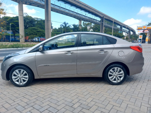 Hyundai HB20S 1.6 Comfort Plus Flex Aut. 4p