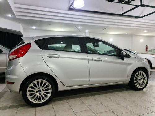 Imagen 5 de 15 de Ford Fiesta Kinetic Design 2016 1.6 Se Plus 120cv