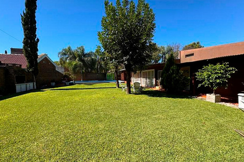 Venta Casa 3 Dormitorios Funes Todos Los Servicios Permuta