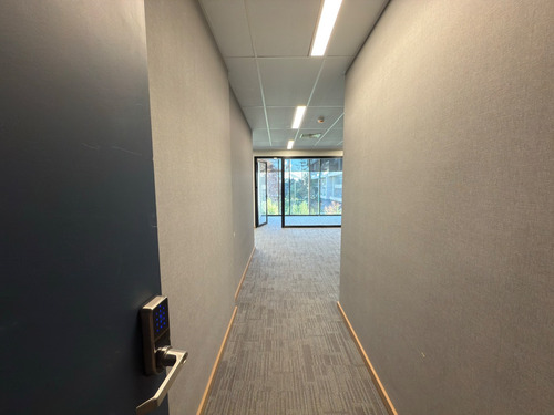 Elegante Oficina Nueva En Av La Dehesa 2 Privados