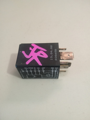Relay 409 Original 8 Patas Para Jetta Golf A4, Gasolina Negro (Usado)