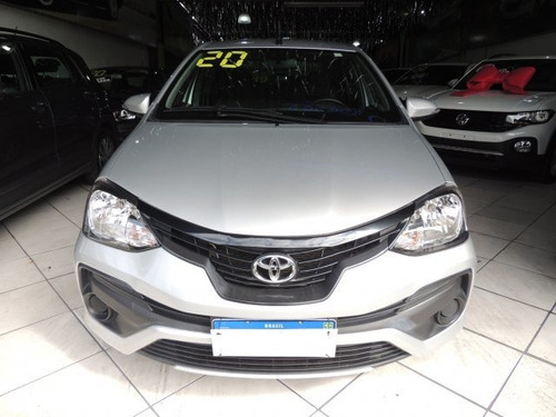 Imagem 2 de 9 de Etios Sedán 1.5 X Plus Sedan 16v Flex 4p Automático