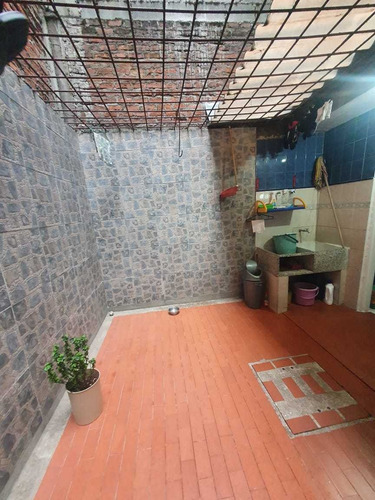 Imagen 9 de 16 de Casa Ciudad 2000 (r.c) 3856139
