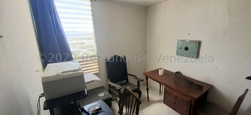 Imagen 14 de 30 de Apartamento En Venta En Las Trinitarias, Inf 04245943684, Cod 22-17033, J24