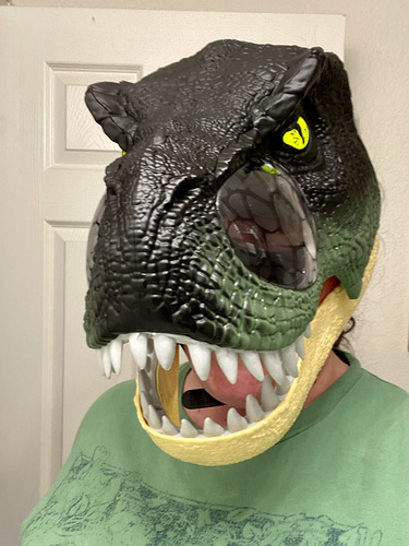 Máscara T-rex Com Olhos Iluminados Por Led P-jsmen Sounds Di