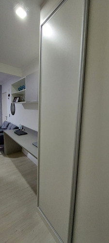Apto Com 2 Quartos, Cozinha E Escritório Mobiliado