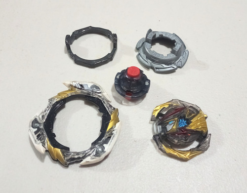 Beyblade Ultimate Valkyrie Legacy Variable '9 Demon King Ver (Usado)