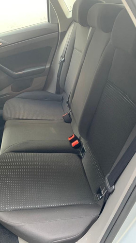Imagen 9 de 10 de Volkswagen Polo 2018 1.6 Comfortline
