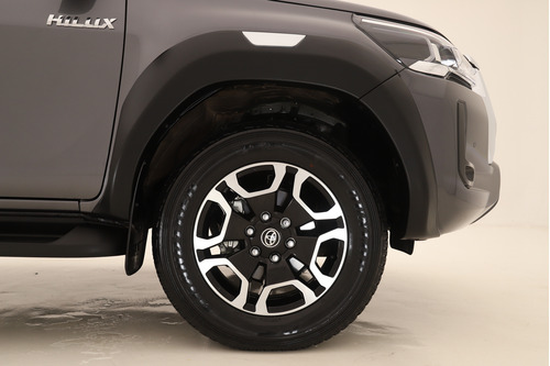 Toyota Hilux 2.8 Cd Srx 177cv 4x2 At