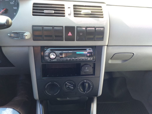 Vw Gol 2002 Com Direção Financio Como Score Baixo