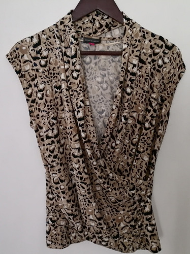 Blusa Vince Camuto Talla L Animal Print Cruzada Al Frente 