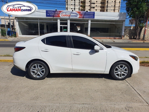Imagen 5 de 10 de Toyota Yaris