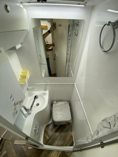 Camper Ag-240 Para Camionetas Doble Cabina