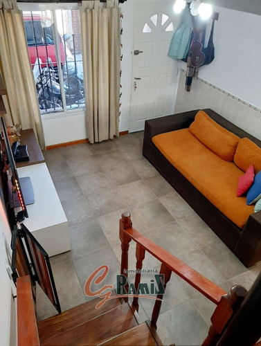 Imagen 5 de 20 de Impecable Duplex En Venta Los Mayas Al 1400, Ituzaingo