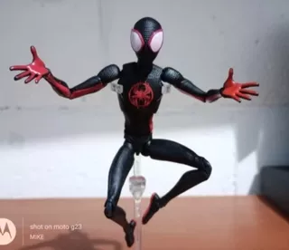 Figura Miles Morales Spiderman 16 Cm S.h.figuarts. Base