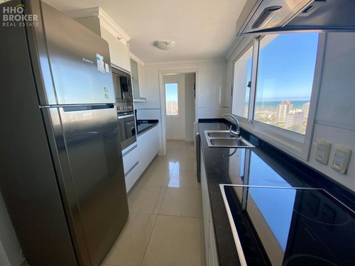 Imagen 12 de 30 de Apartamento En Venta 3 Dormitorios Y Servicio Playa Mansa Piso Alto Con Parrillero Propio - Punta Del Este Mansa