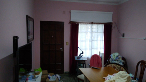 Imagen 6 de 30 de Casa En Venta En Merlo 6 Ambientes 2 Pisos