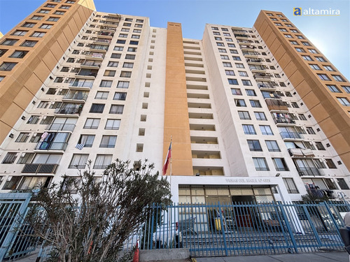 Departamento En Arriendo De 2 Dorm. En Iquique
