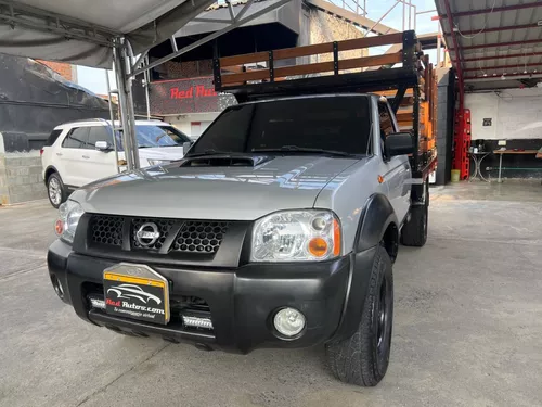 Nissan Np 300 Frontier 2.5l Mt 2500cc Td 4x4 Est 2013