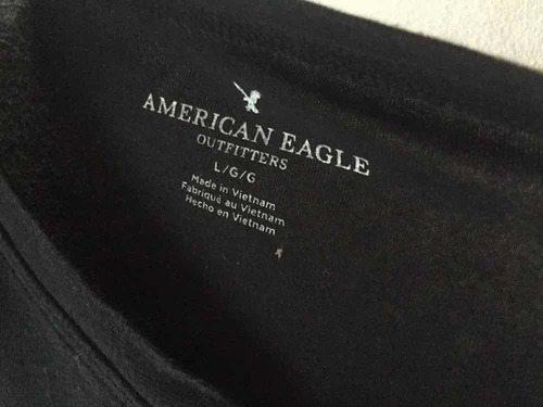 Remera Chomba Henley American EagleNegra Talle L