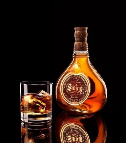 Whisky Escocés Johnnie Walker Swing Importado Con Estuche