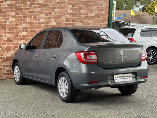 Imagem 5 de 9 de Renault Logan 2015 1.0 16v Expression Hi-flex 4p