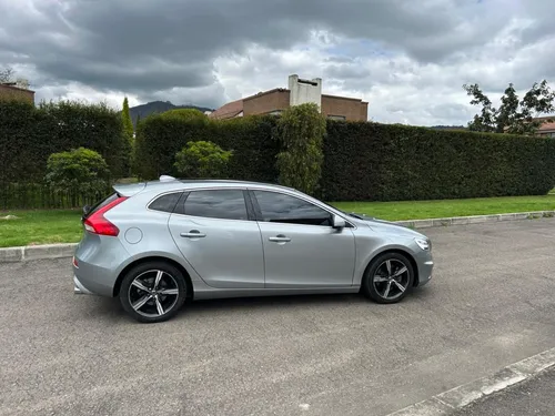 Volvo V40 2.0 T4 Drive-e R-design