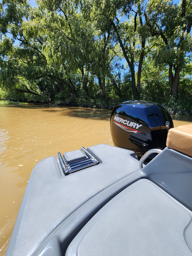 Klase A 210 Open Permuto Mercury 150 Hp 4 Tiempos