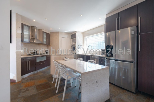 Hermosa Casa De 1 Nivel En Venta Ubicada En La Lagunita Country Club 25-7758