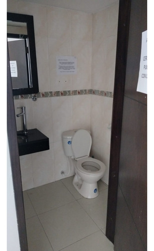 Oficina 216 M2 En Arriendo, Centro Internacional