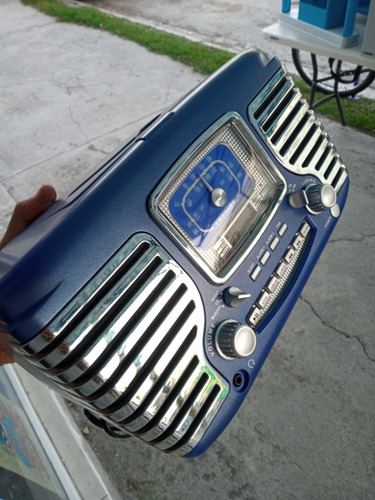 Radio Despertador Crosley Tipo Vintage Con Cd,am Fm