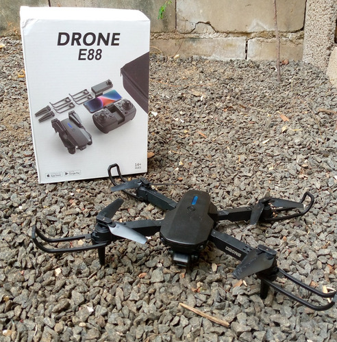 Dron E88 Pro De Largo Alcance