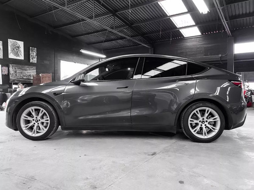 Tesla Model Y Rear Wheel Drive 2021