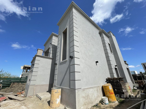 Imagen 3 de 28 de Venta De Casa A Estrenar En Castaños, Nordelta
