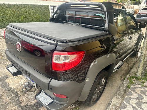 Fiat Strada 1.8 16v Adventure Cab. Dupla Flex 3p