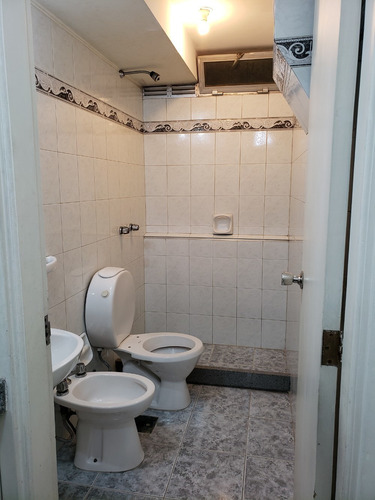 Argos Negocios Inmobiliarios Alquila Local Pocitos S/g.c.