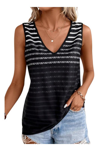 Top Tank Con Estampado De Rayas En Tonos Negros Y Blancos