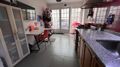 Venta Casa 3 Amb Castelar Norte Cochera Jardin