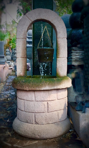 Fuente De Agua Pozo De Agua Extra Grande Xxl ( Altura 2.20m)
