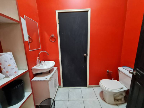 Oficina A 3 Cuadras De Vicuña Mackenna, Comuna De Santiago